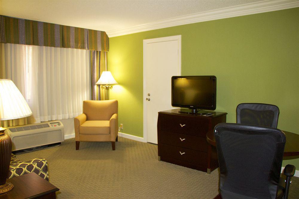 Holiday Inn Express Athens - University Area, An Ihg Hotel Exteriör bild